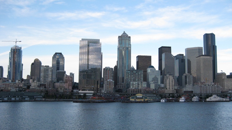 Die schöne Skyline von Seattle. Hier residiert auch Microsoft.
