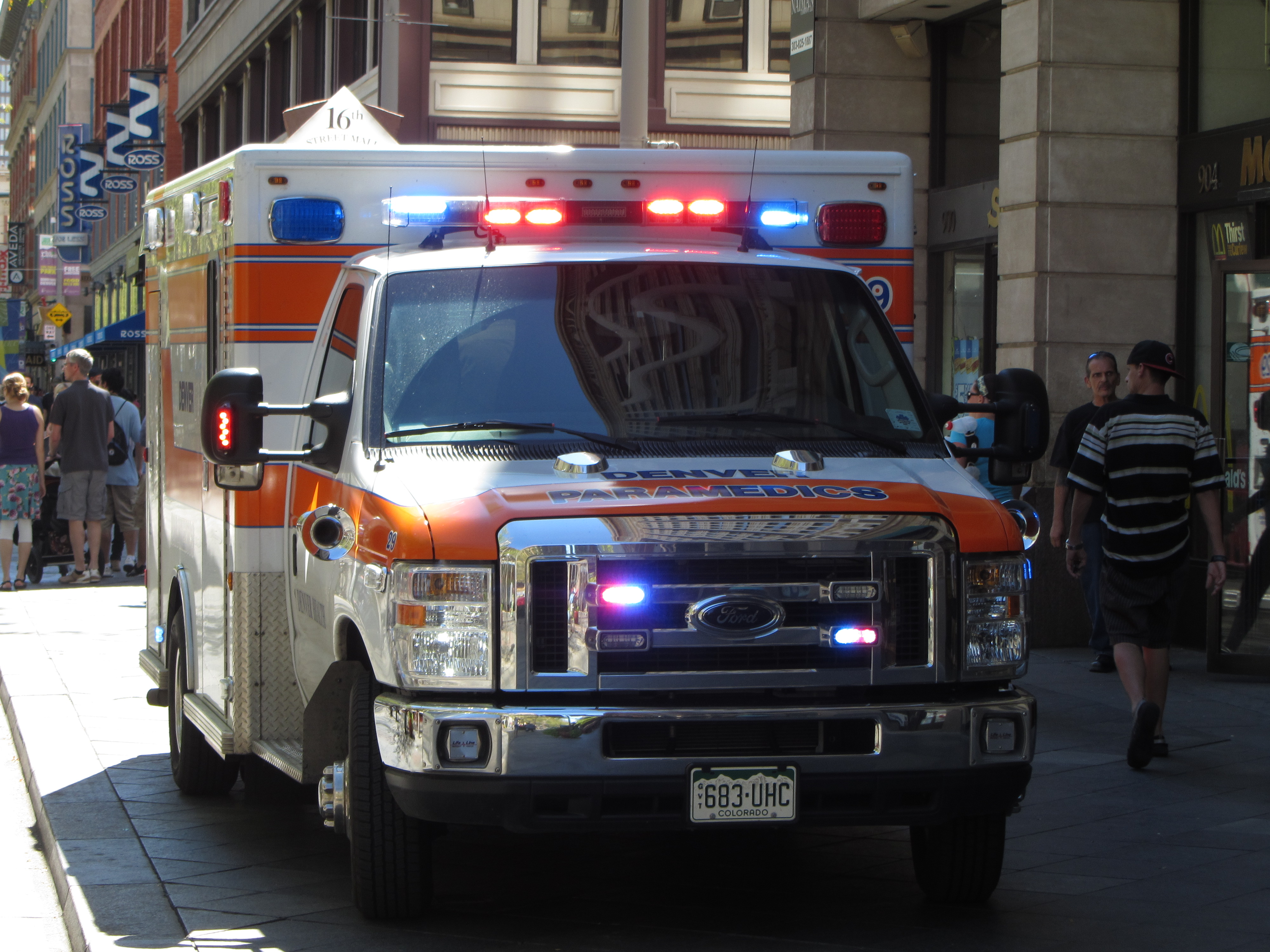 Die Gesundheitsreform ist in den USA noch nicht abgeschlossen. Hier ein Krankenwagen in der Fußgängerzone von Denver.