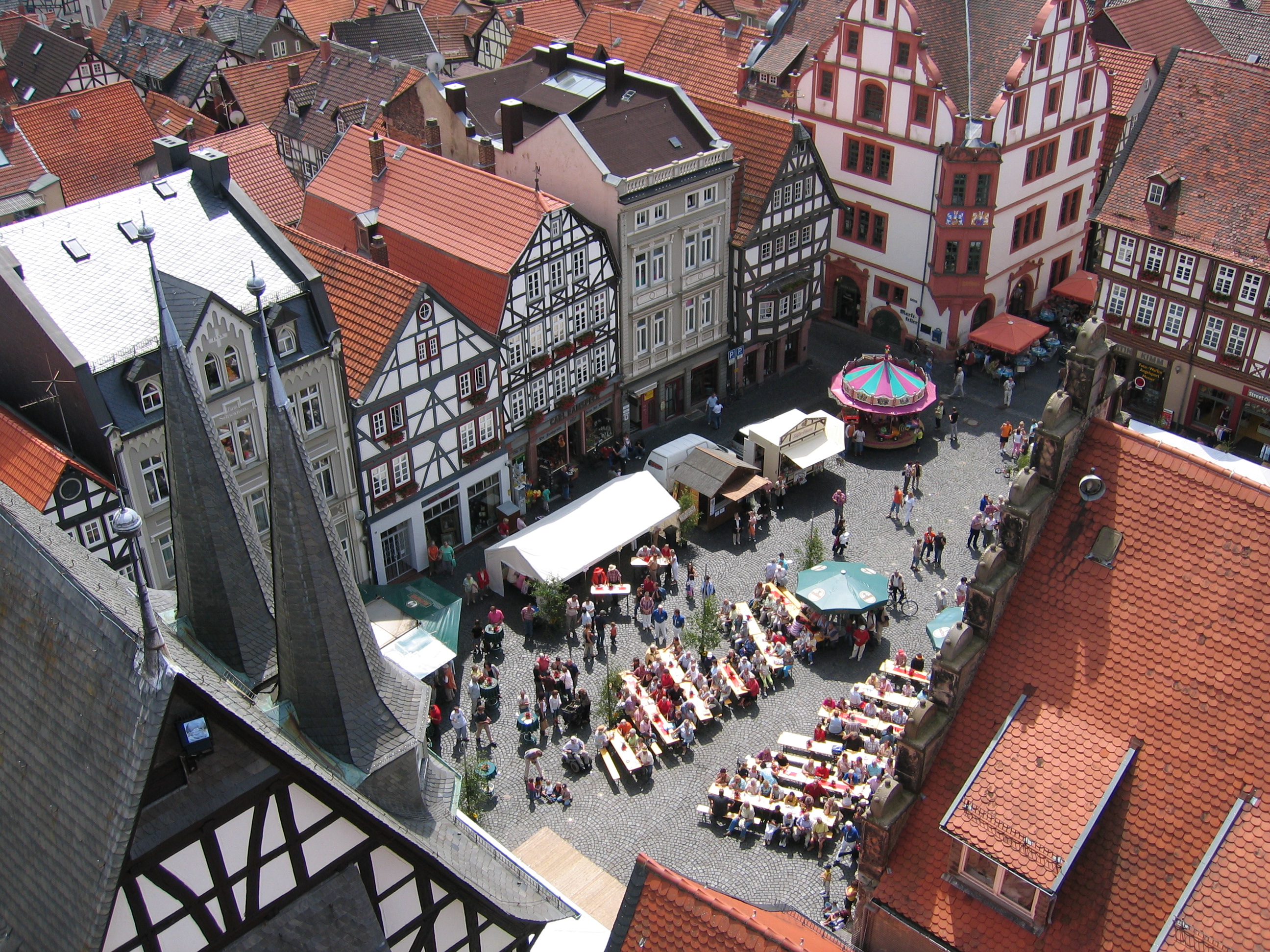 Deutsche sind wesentlich weniger vermögend, als in Europa und weltweit angenommen wird. Hier die mittelalterliche Stadt Alsfeld in Hessen.