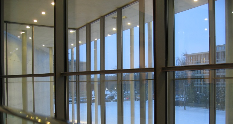 Wenn es um Kostentransparenz in der Privaten Altersvorsorge geht, tragen viele Versicherungen und Makler nicht gerade zur Aufklärung bei. Motto: Je weniger Transparenz, desto höher die Gewinne - für die Versicherungen und die Makler, nicht aber den Verbraucher.