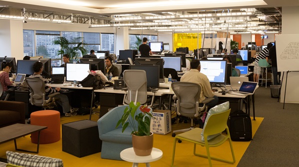 Arbeiten wie auf dem privaten Sofa: Facebook-Büro in der amerikanischen Zentrale in Seattle.
