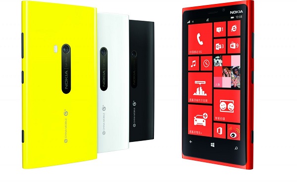 Nokia ist bereits mit zahlreichen Smartphones am Markt. Hier das Nokia 920.