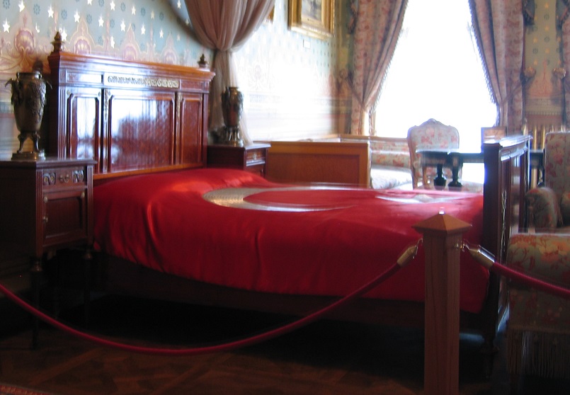 Das Bett des türkischen Staatsgründers Mustafa Kemal Atatürk. Seine Ideale von einer offenen demokratischen Türkei stehen im Zentrum der Demonstrationen in der Türkei.