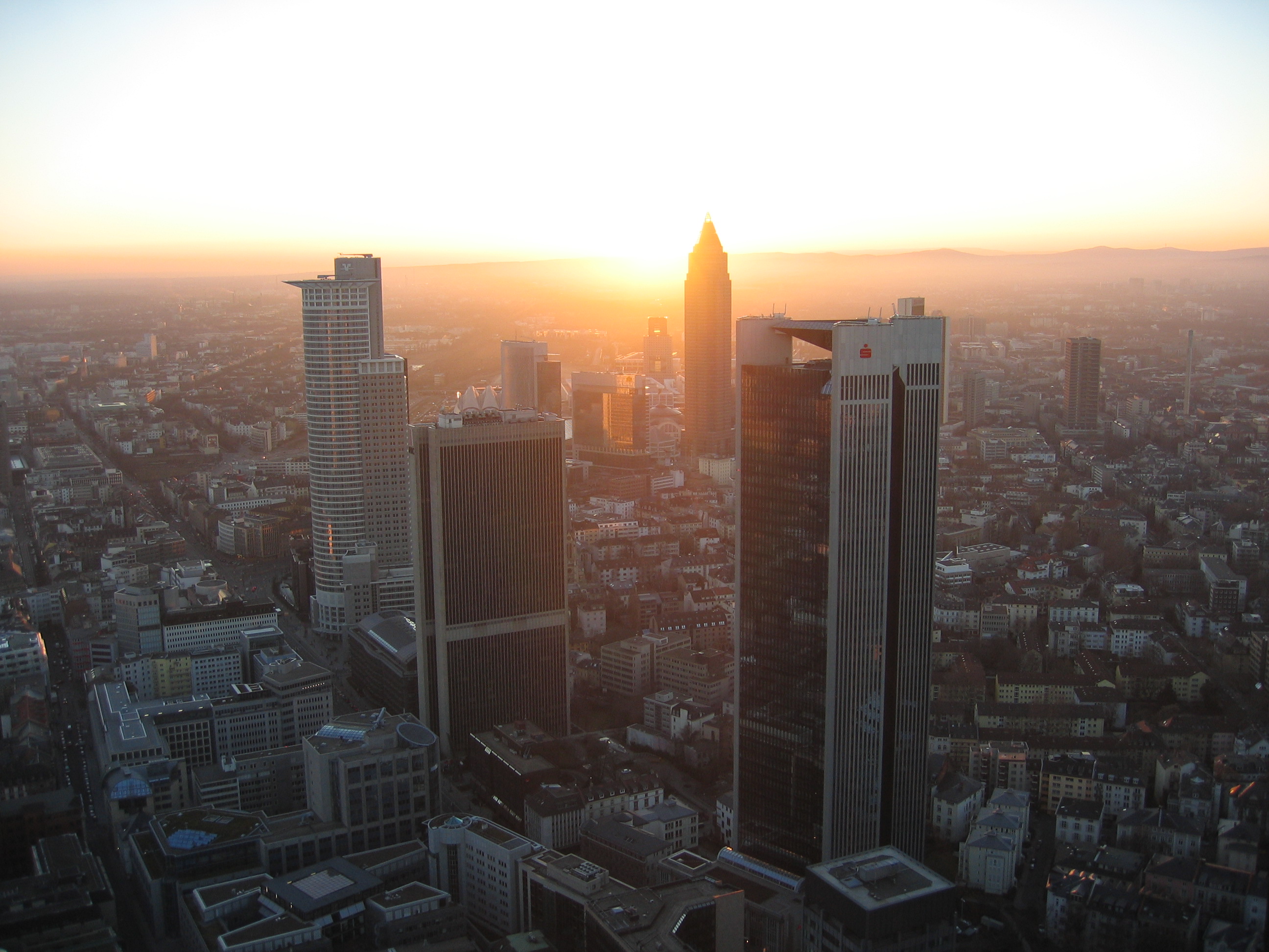 Keine klare Sicht: Behörden wollen alles von Banken wissen. Doch dem steht eigentlich das Bankengeheimnis entgegen.