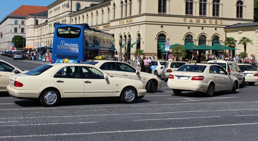 Es geht um mehr, als Taxis in der EU und Deutschland: Die Politik muss dem Amikrieg im Internet gegen die EU etwas entgegensetzen - durch stärkere Fördermaßnahmen der Digital-Unternehmen in Deutschland und der sonstigen EU.