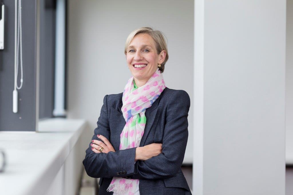 Melanie Petersen - von der Handelshochschule Leipzig (HHL) zur Personalleiterin bei Unister Travel. Sie sucht händeringend Auszubildende zur Tourismuskauffrau / Tourismuskaufmann.
