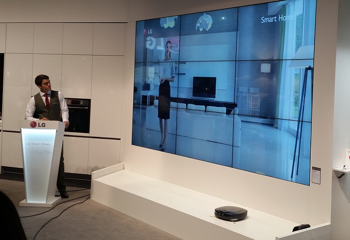 LG präsentiert auf der Funkausstellung in Berlin sein neues Smart Home System.