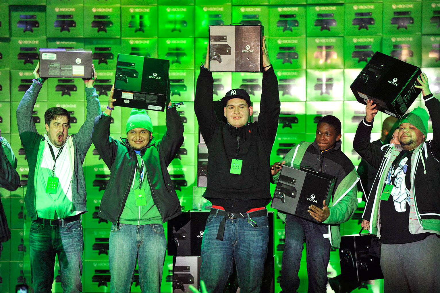 Grund zum Jubeln: Fans zum Xbox One Launch.