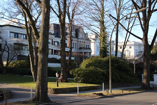 Nicht nur Villen-Besitzer sollten ihr Haus absichern. Hier herrschaftliches Wohngebiet an der Hamburger Außenalster.