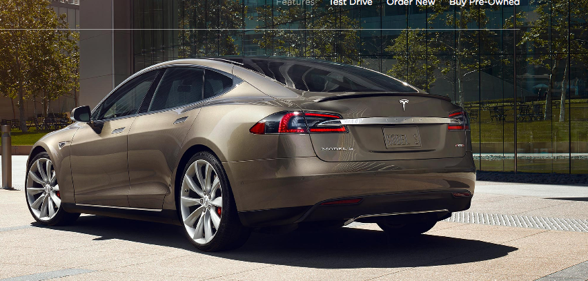 Das Model S von Tesla. Updates sind teuer wie Kleinwägen.
