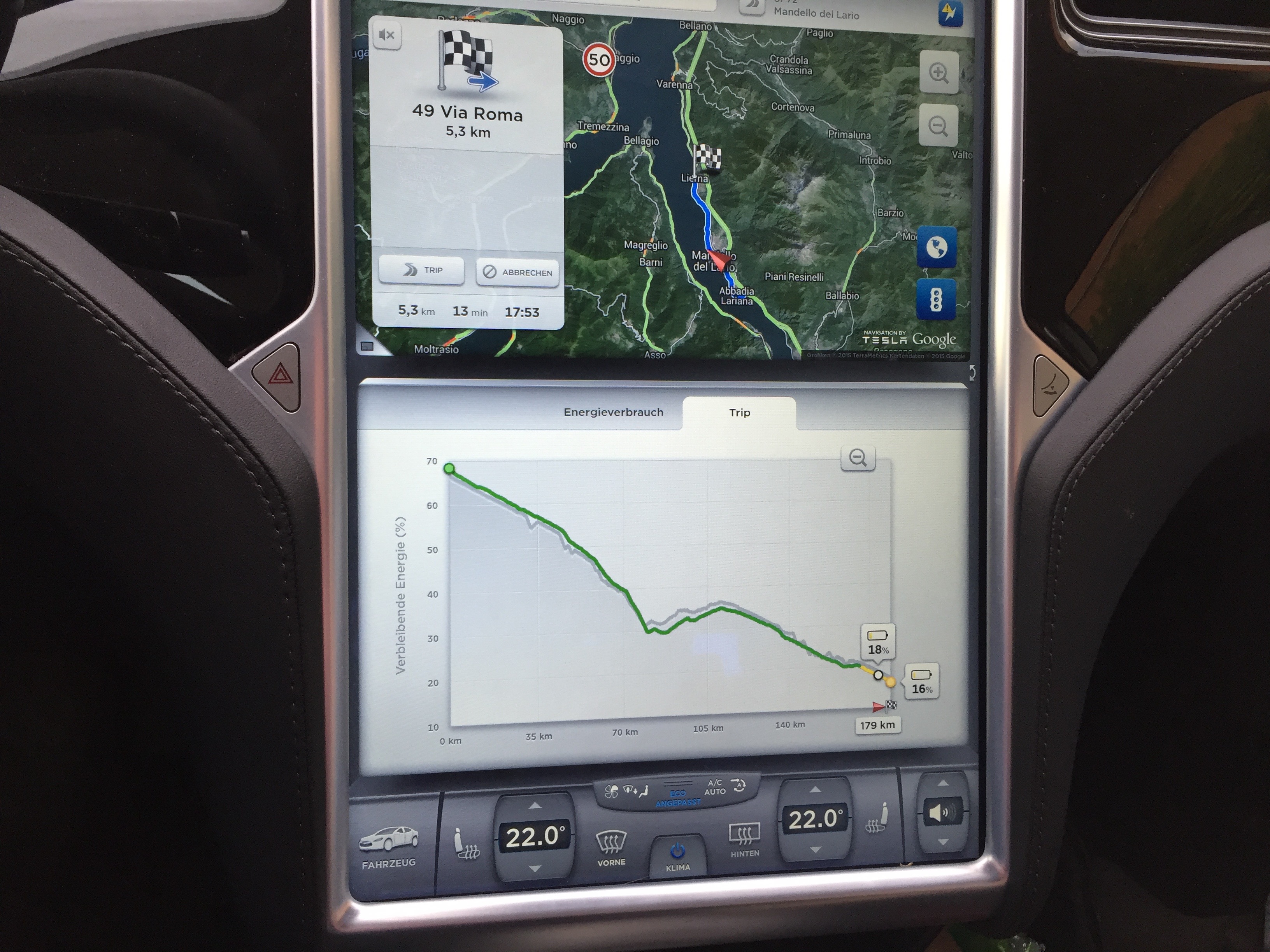 Die TESLA-Software berücksichtig bei der Berechnung der Verbrauchs-Prognose sogar die Höhendifferenzen.