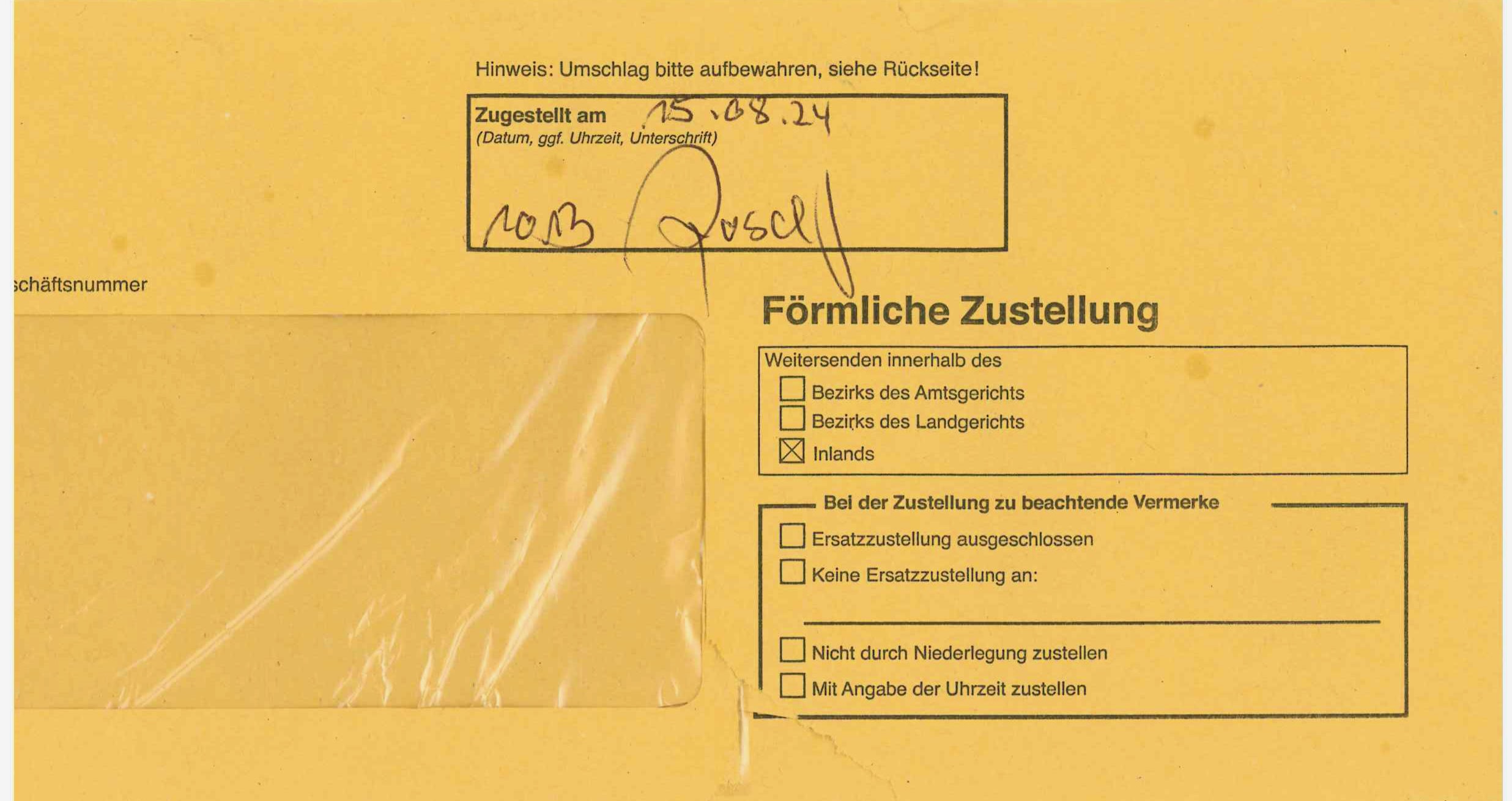 In der Schweiz sind Bußgeldbescheide zwar hoch, aber vorhersehbar – man weiß, worauf man sich einlässt. Deutschland hingegen entwickelt sich zunehmend zum Land der Bußgeldfallen, wo an jeder Ecke völlig überzogen abkassiert wird oder gar gleich zusätzlich der Führerschein eingezogen wird. Ausländer aus reichen Ländern wie der Schweiz sind scheinbar beliebte Opfer.