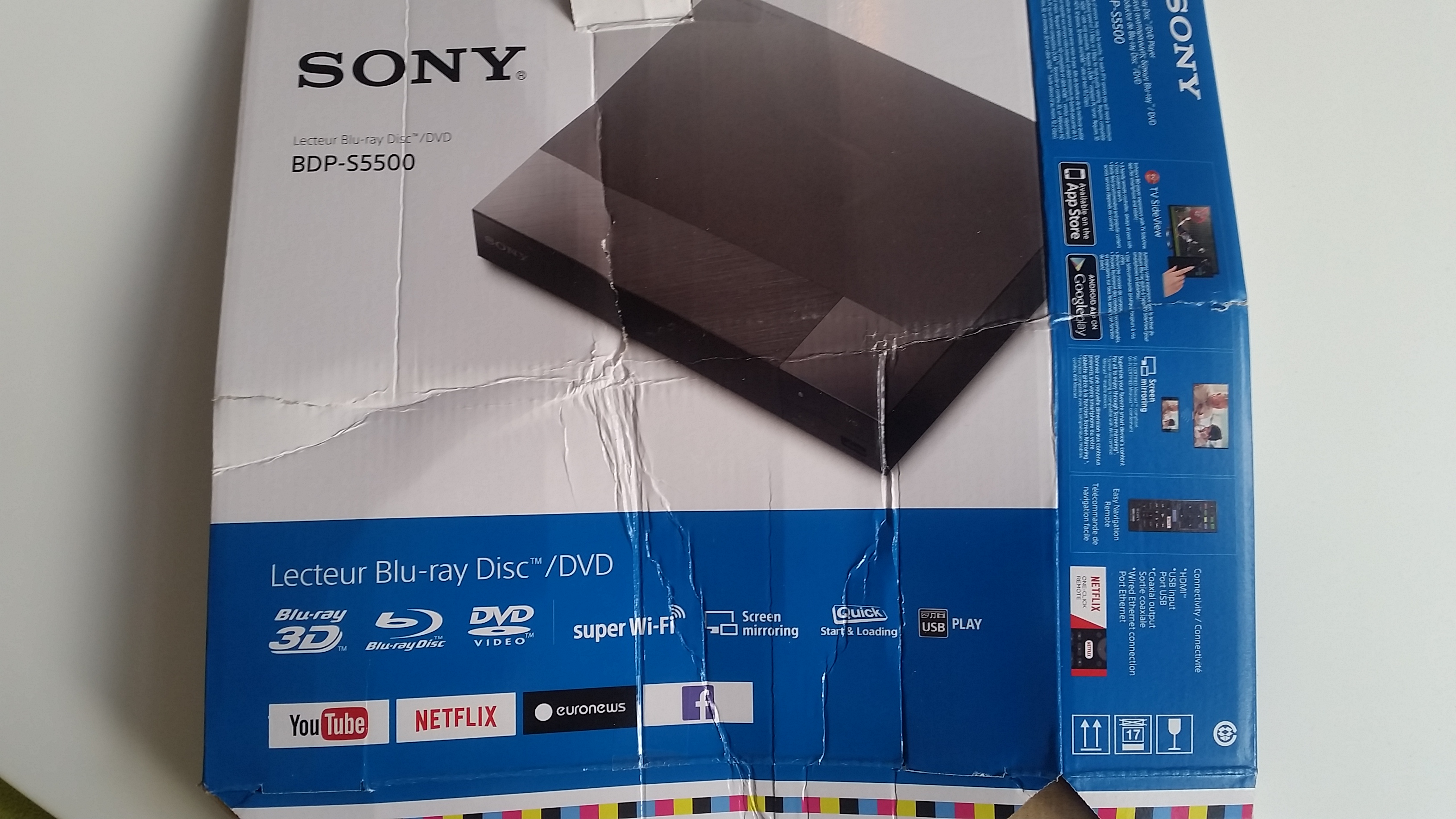 Jetzt gibt es schon bei diversen Blue-ray-Playern oder DVD-Playern vorinstalliert TV-Streaming-Dienste über WiFi-Verbindung. Hier der neue Sony, gefunden bei Media Markt.