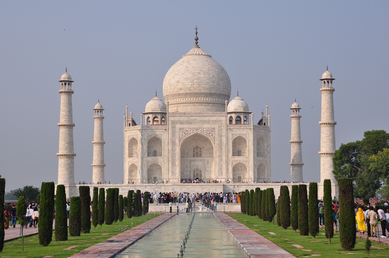 Das weltberühmte Taj Mahal in Indien.