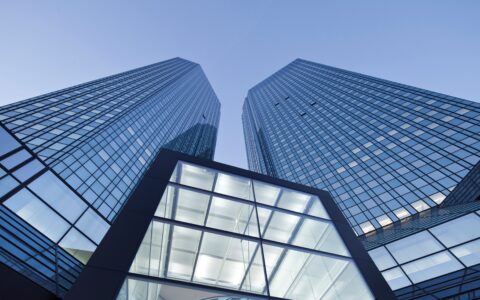 ARD kritisiert massiv die Deutsche Bank.