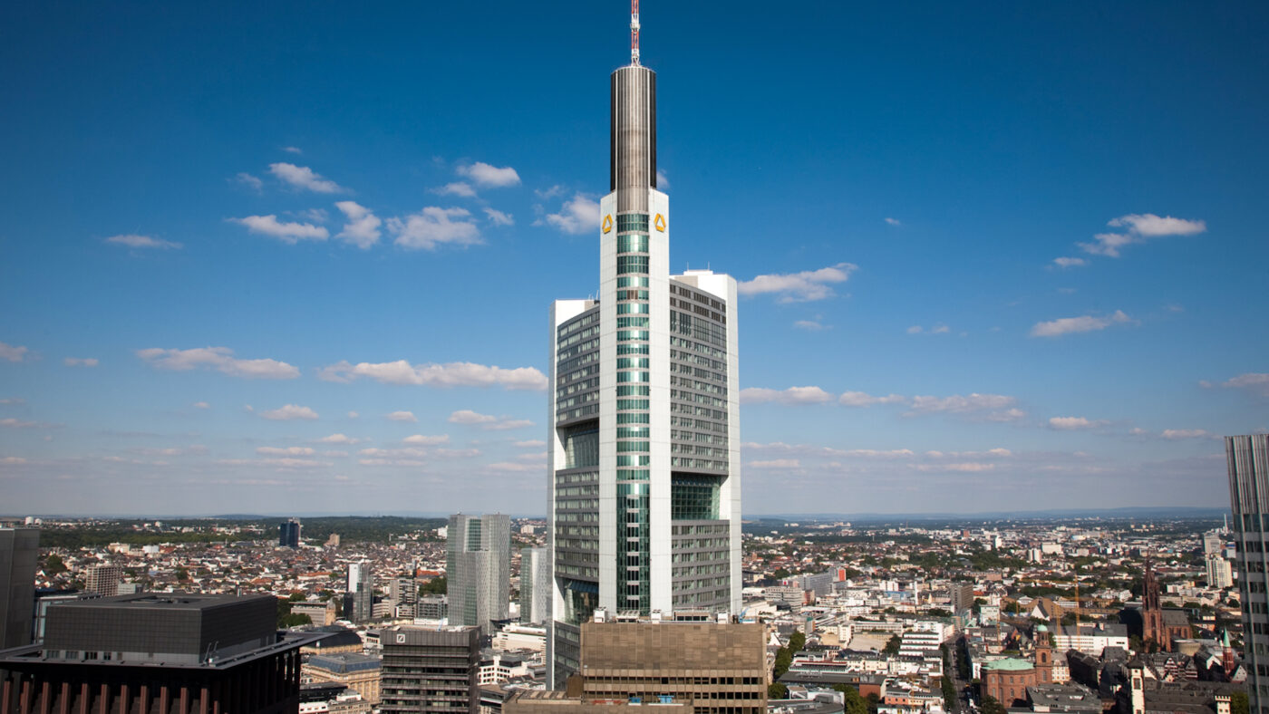 Commerzbank-Zentrale in Frankfurt am Main, Deutschland. Der deutsche Staat griff dem Traditionshaus kräftig in der Krise unter die Arme.