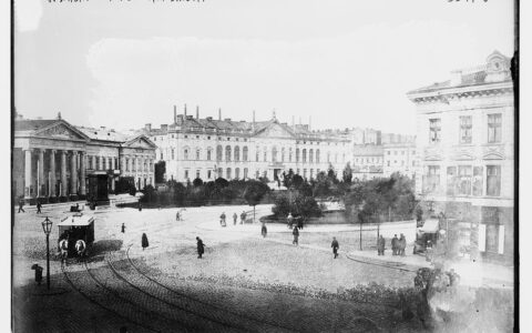 Palast Krasinski in Warschau (auch: Warsaw oder Warszawa). Die Aufnahme stammt aus den Jahren 1910 bis 1915 und ist original Bestandteil der George Grantham Bain Collection (Library of Congress) in den USA.