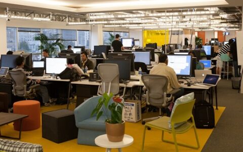 Arbeiten wie auf dem privaten Sofa: Facebook-Büro in der amerikanischen Zentrale in Seattle.
