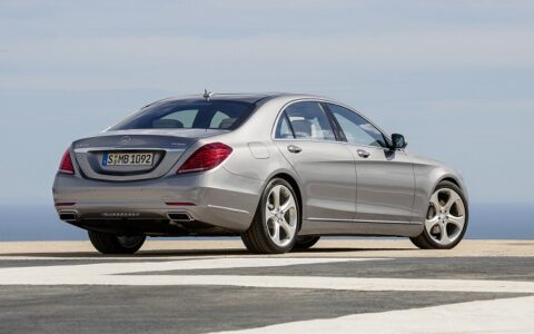 Der neue Mercedes-Benz S 400 HYBRID - eine Raubkatze auf vier Rädern mit bestem deutschen Hightech.