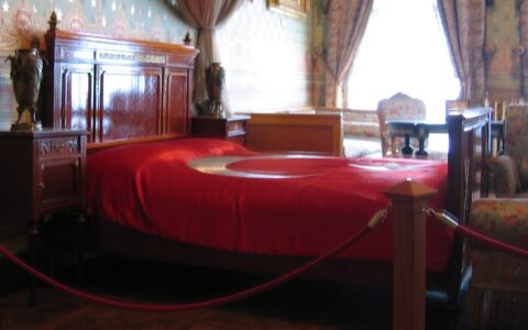 Das Bett des türkischen Staatsgründers Mustafa Kemal Atatürk. Seine Ideale von einer offenen demokratischen Türkei stehen im Zentrum der Demonstrationen in der Türkei.