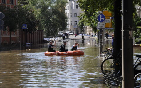 Wenn die Flut kommt drohen teure Schäden an Haus und Flur.
