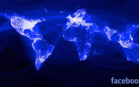 Der Traffic von Facebook digital aufbereitet. Je heller die Regionen, desto mehr Menschen sind auf Facebook aktiv.