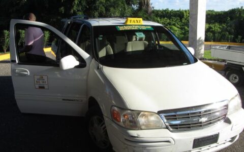 Ministerio de Turismo is not concerned with serious taxi business in La República Dominicana.