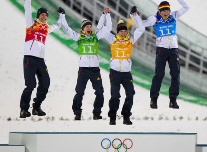 Die deutschen Skispringer gewannen in Sotschi Gold.