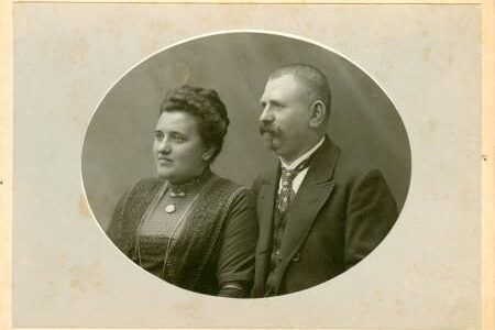 Die Urgroßeltern von Ahnenforscherin Martina Köppe: Emma Franziska Olga und August Emil Ewald Köppe, wahrscheinlich um 1911.