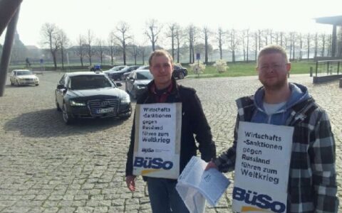 Protesting against economic sanctions against Russia: Members of the small German political party “BüSo Bürgerrechtsbewegung Solidarität” (Civil Rights Movement Solidarity party).