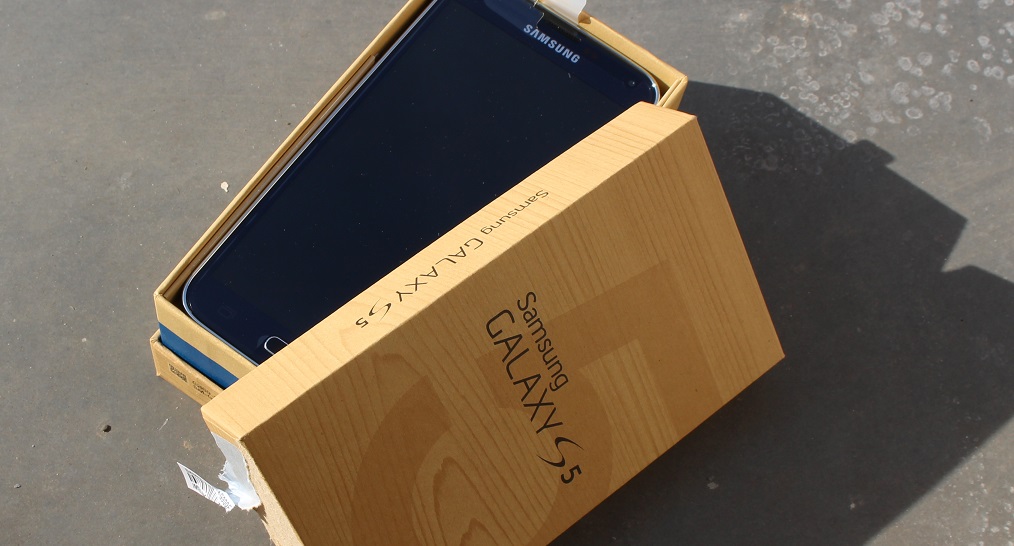 Das Galaxy 5s hat noch eine Kunststoffhülle. Der Nachfolger soll ein Metallgehäuse haben.