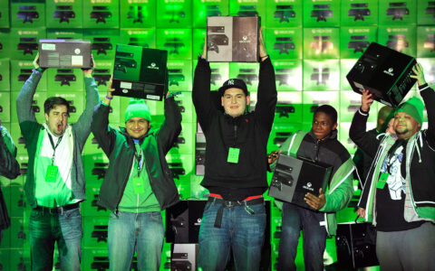 Grund zum Jubeln: Fans zum Xbox One Launch.