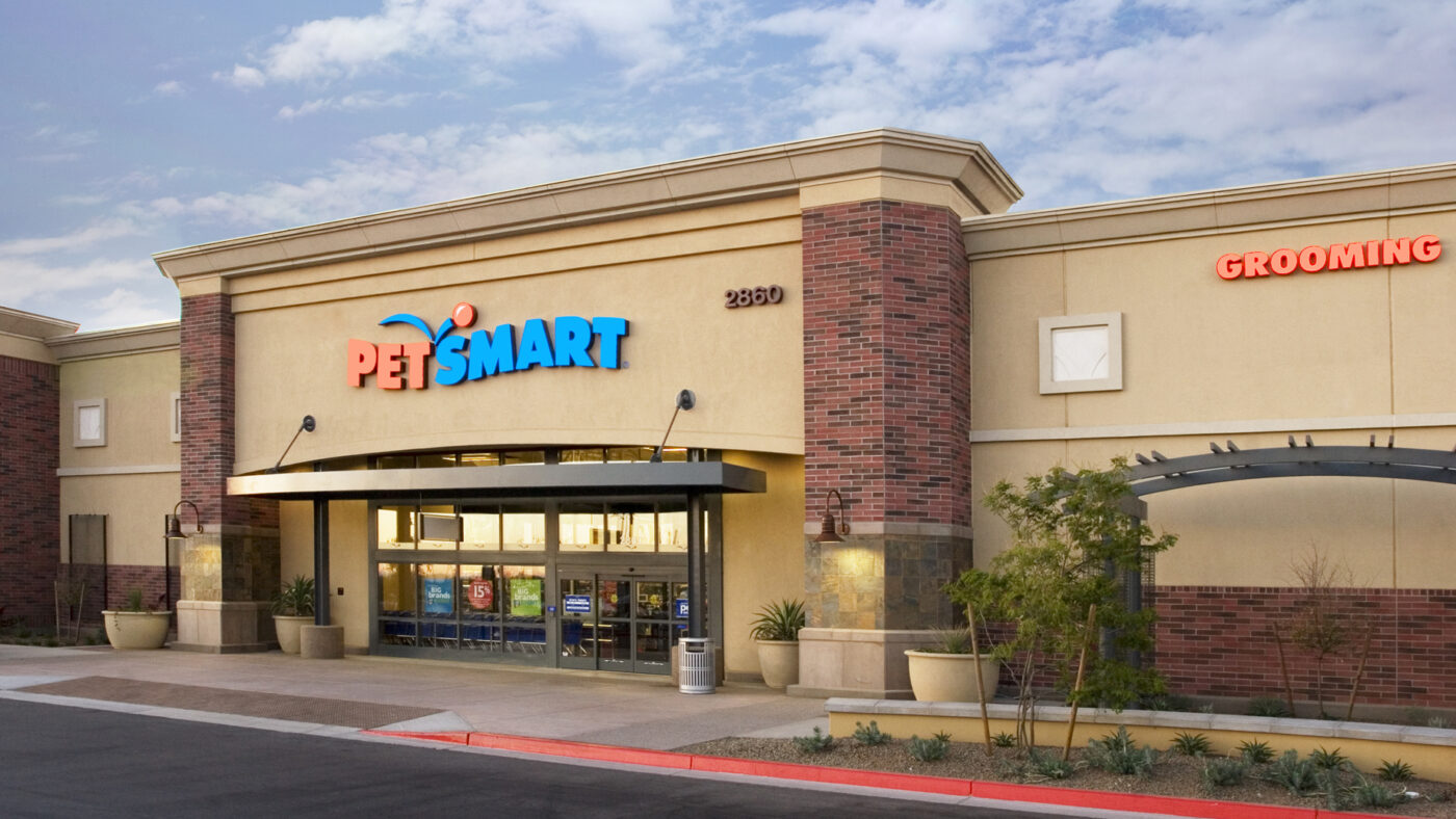 Für Petsmart fließen jetzt Milliarden.