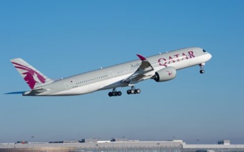 Qatar Airways setzt auf moderne Airbus-Flugzeuge.