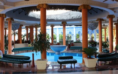 Viele Gästen lassen gerne Dinge aus Hotels mitgehen. Besonders beliebt sind luxuriösere Hotels, sagt nun eine Studie.