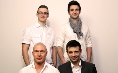 Das globologo-Team. Unten rechts Andreas Zaharescu.Hinter ihm Moritz Braun.