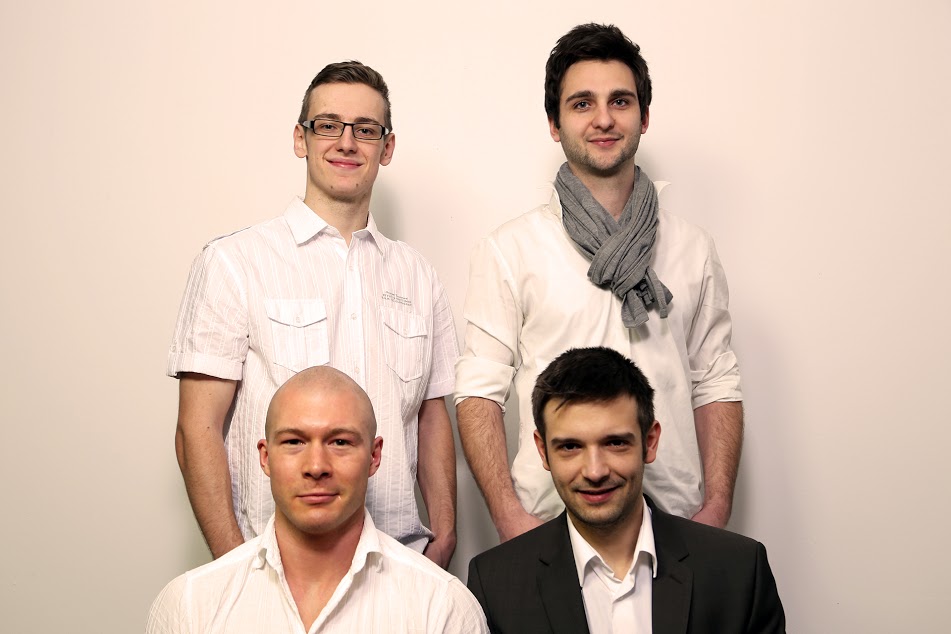 Das globologo-Team. Unten rechts Andreas Zaharescu.Hinter ihm Moritz Braun.