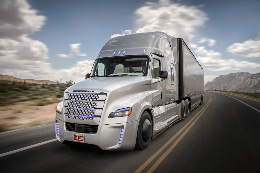 Tochter von Daimler: Der in den USA weit verbreitete Freightliner. Jetzt laufen erste Fahrten ohne Fahrer.