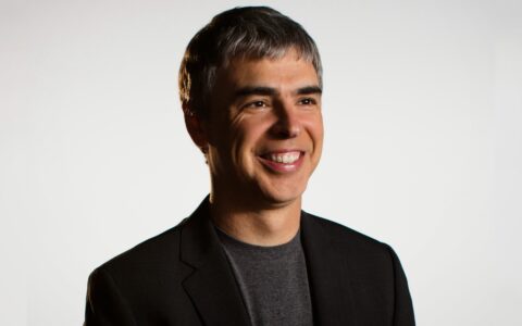 Nach Larry Page ist auch der berühmte Webseiten-Qualitätsrank \"Page Rank\" benannt. Gesprächspartnern wie der Die Zeit fällt auf: Page schaue immer weg, kaum in die Augen.