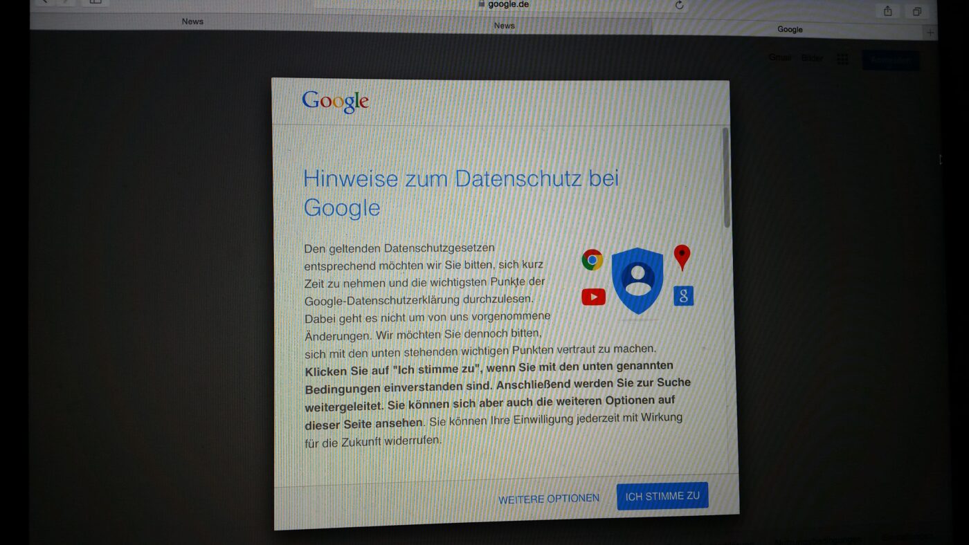 Dieses riesige Pop-Up knallt einem derzeit beispielsweise bei Apples Safari-Browser ständig komplett auf den Bildschirm. Resultat dann: Nichts geht mehr. Damit erhöht Google den Druck, schnell den \"Datenschutzrichtlinien\" zuzustimmen.