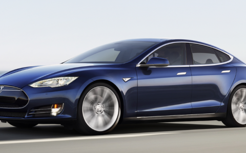 Da freuen sich Hacker: Tesla Model S hacken.