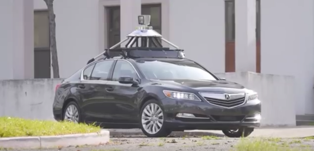 Hier ein Roboter-Auto von Honda während einer Testfahrt auf dem stillgelegten Militärgelände der US-Army in Kalifornien. Auch Apple scheint sich für GoMentum, so der Name des Testgeländes, zu interessieren, zögert aber noch.