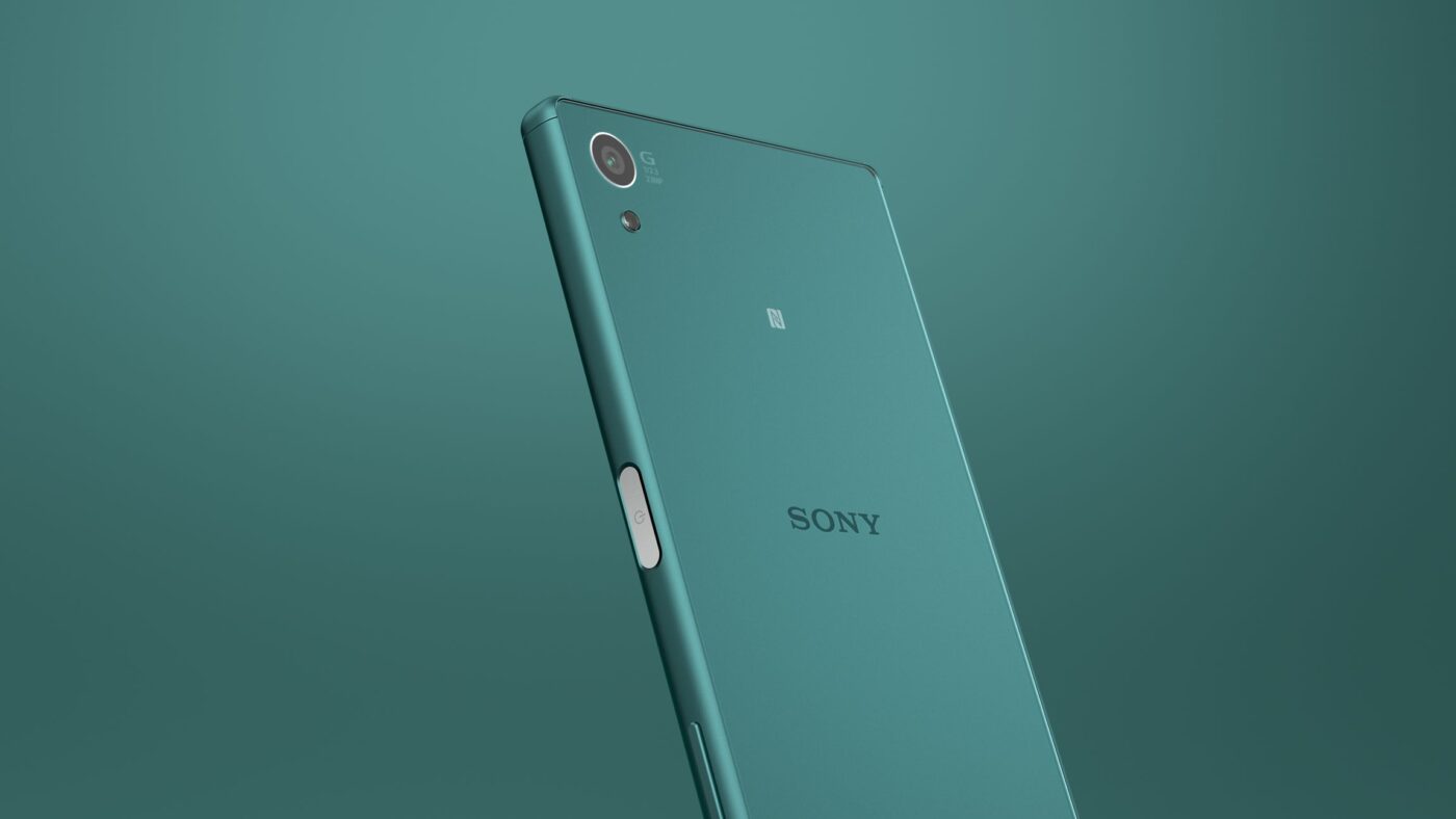 Das auf der IFA Berlin vorgestellte Xperia Z5 von Sony in Tannen-Grün.