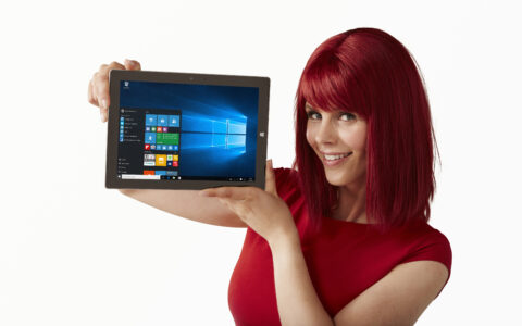 Microsoft fördert Computerbildung an Schulen.