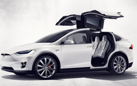Das neue luxuriöse Model X vom US-Autohersteller Tesla Motors.
