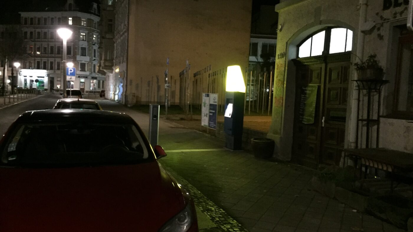 Die neue Ladestation am Lindenauer Markt in Leipzig ist Bestandteil des Netzes Leipzig Mobil