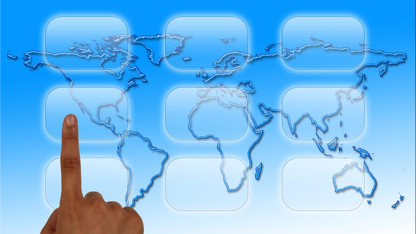 Google und Facebook teilen sich den globalen Onlinewerbemarkt unter sich auf. Den Rest Schlucken die US-Superkonglomerate Microsoft, Amazon, Apple und die Expedia-Reisegruppe.