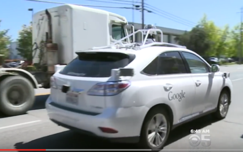 In den USA wird das Google Auto schon auf zahlreichen Straßen getestet.