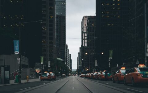 Die Taxi-Alternative Uber ist bislang vor allem in den USA erfolgreich. Hier Taxis in New York.