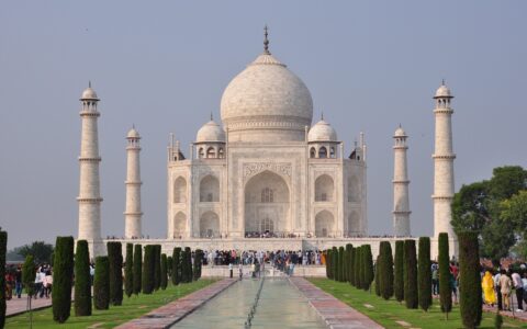 Das weltberühmte Taj Mahal in Indien.